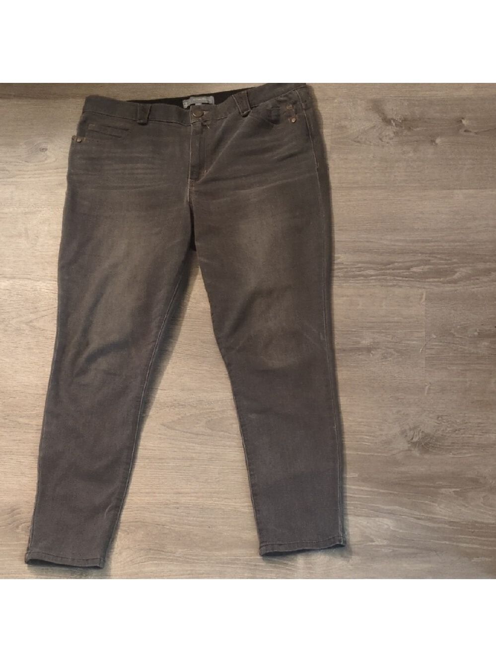 Wit & Wisdom Gray Jeans Size 14P
